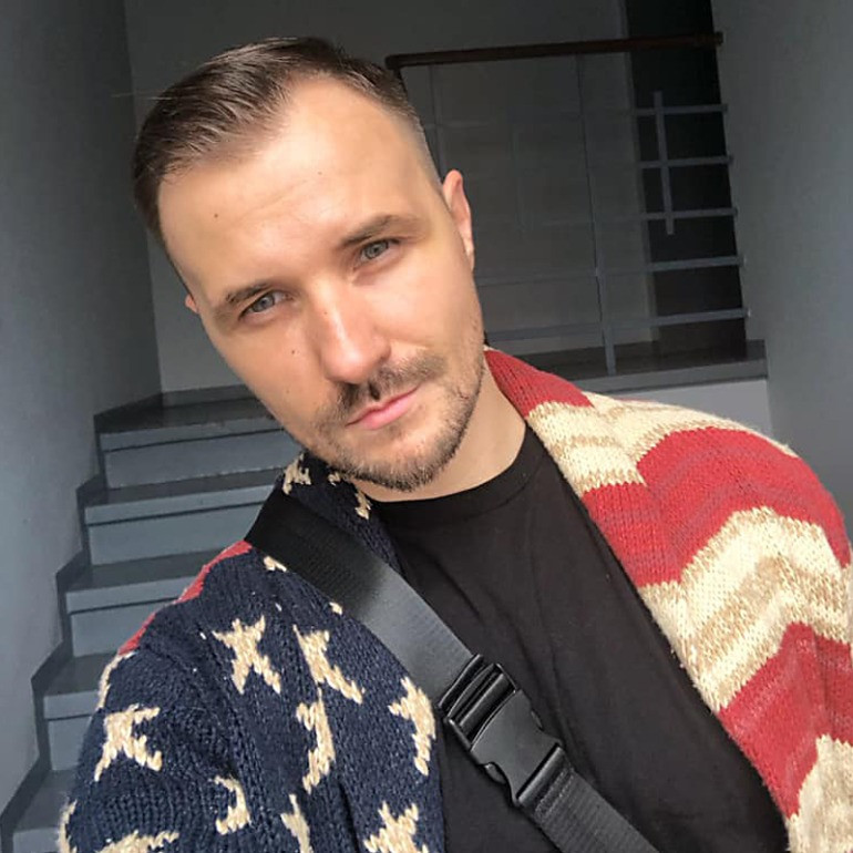 Maciek Smoliński, zdjęcie z profilu instagramowego wokalisty