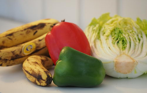 Pehmeät banaanit pirtelöön, paprika sosekeittoon ja kiinankaali vaikka keittoon