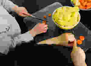 This Recipe Helps Children Safely Cut With A Knife