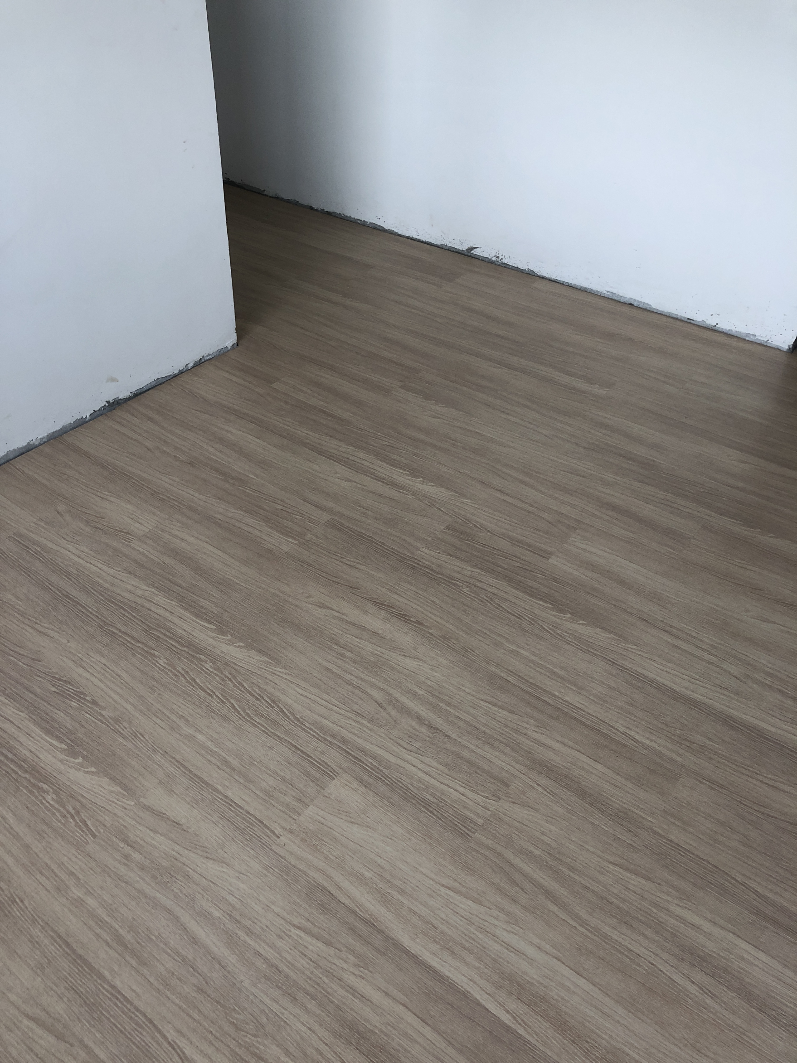 Piso laminado - Carvalho Maiorca — foto 2