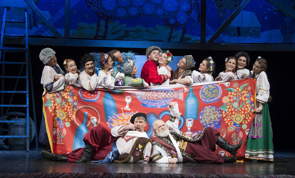 Актеры в спектакле «Ночь перед Рождеством»