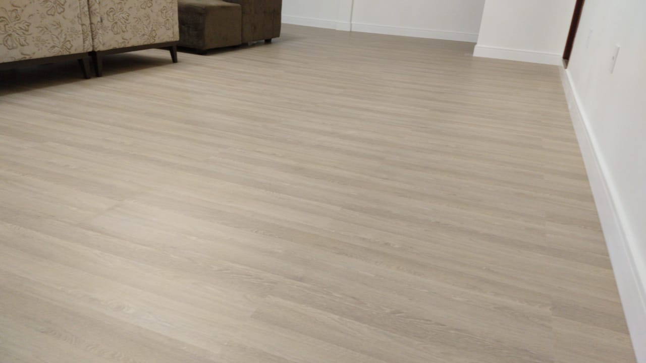Piso laminado Elmo Macciato