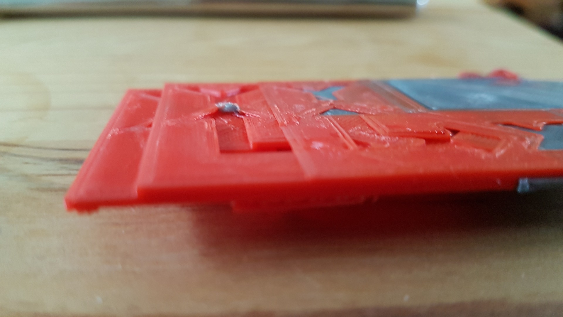 Dual extruder calibration print repeatedly shifts towards x-Axis during print content media