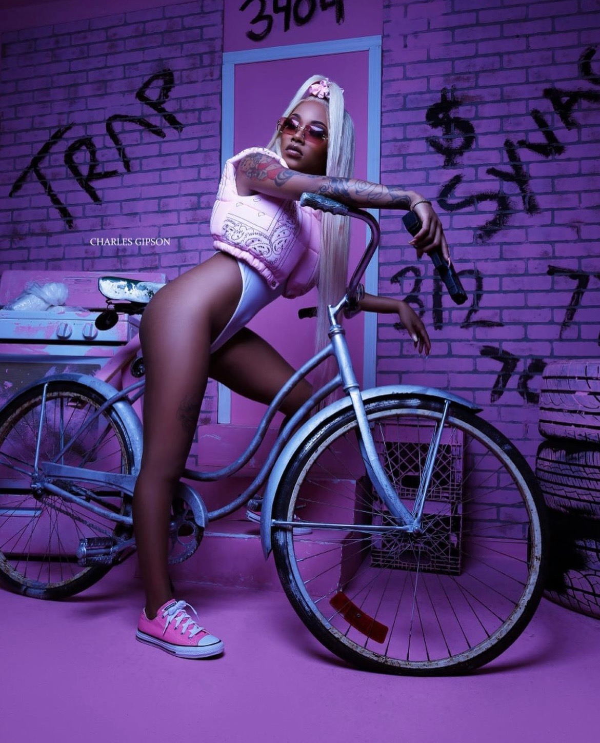 Have yall heard pretty gal sy new project! https://youtu.be/qv2ZMDzMKpw content media