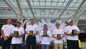 AEON MALL Sentul City Bangun Kesadaran Ekologis Masyarakat Lewat Penanaman Pohon