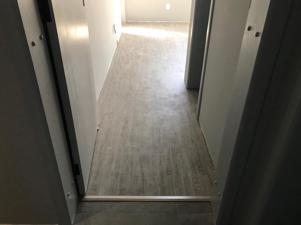 Piso de PVC - Carvalho Málaga — foto 2