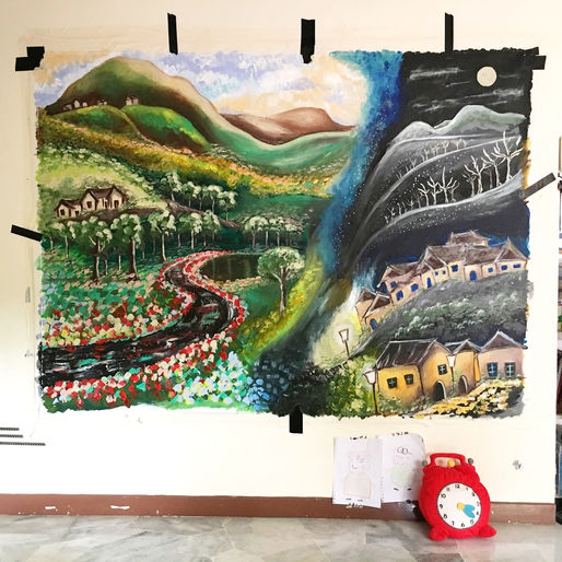 Painting a large canvas with small space and kids