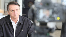 'Se alguém falou em fechar o STF, precisa de um psiquiatra', diz Bolsonaro