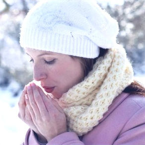 Защо през зимата страдаме от кашлица и болно гърло?