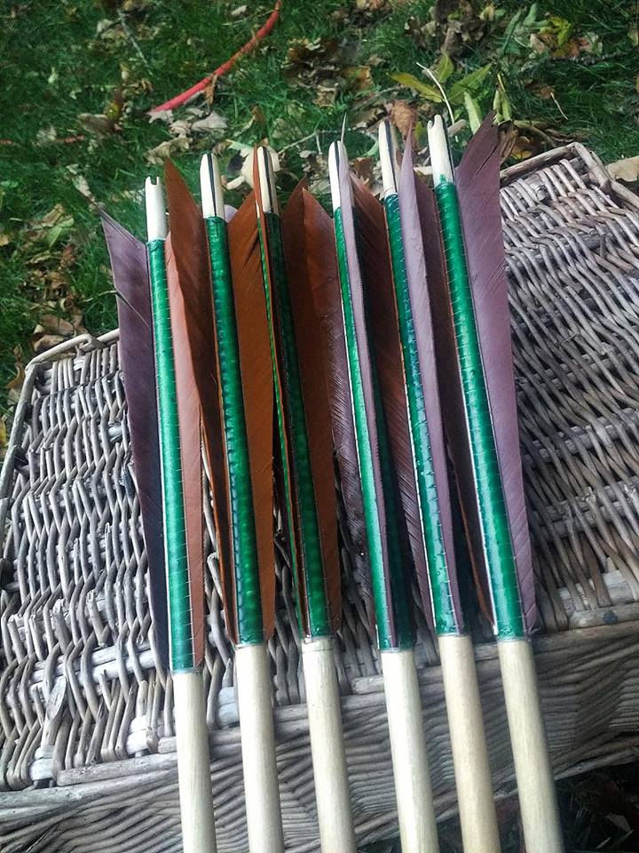 Large hunting arrows