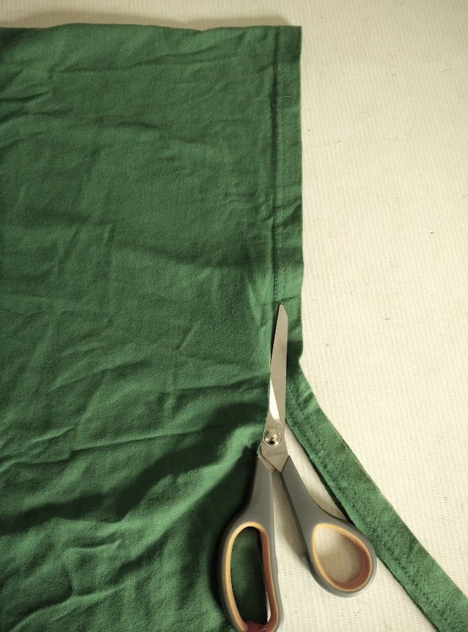 The Secrets Out The Easiest Method To Cut A T Shirt Into A Loose Tank Top - q6i74z9