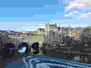 Pulteney Bridge & Weir in the Avon River in Bath, England