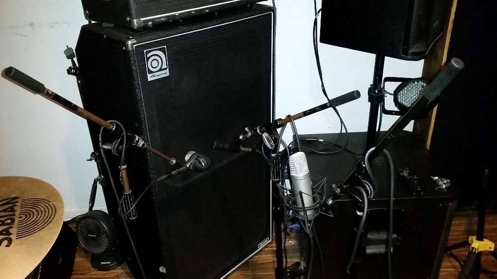 How to Mic a Bass 5 Quick Tips