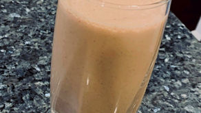 The Best Low Carb Chocolate Peanut Butter Protein Smoothie