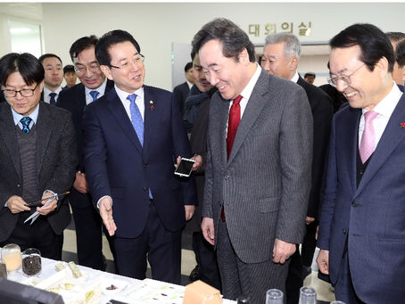 [사진뉴스] 목포수산식품지원센터 방문한 이낙연 국무총리와 간담회