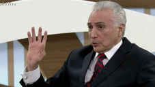 "Eu jamais apoiei ou fiz empenho pelo golpe", diz Temer, admitindo o caráter de golpe no RodaViva