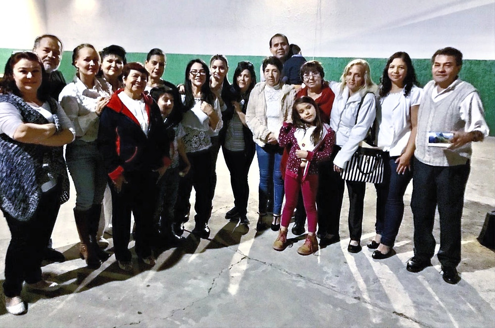 Los doce graduados en Guadalajara, Jalisco.