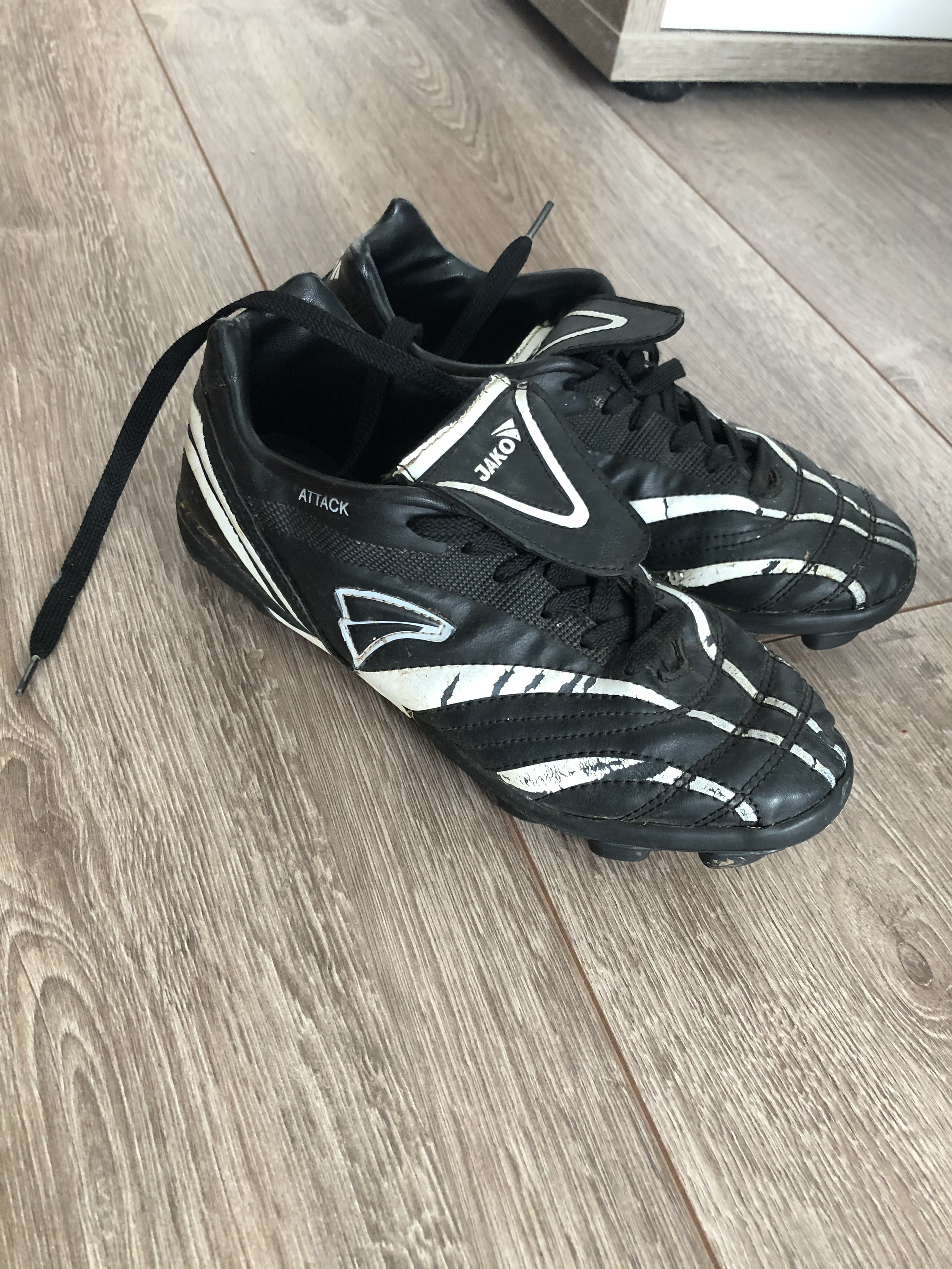JAKO Attack Fußballschuh Leder content media