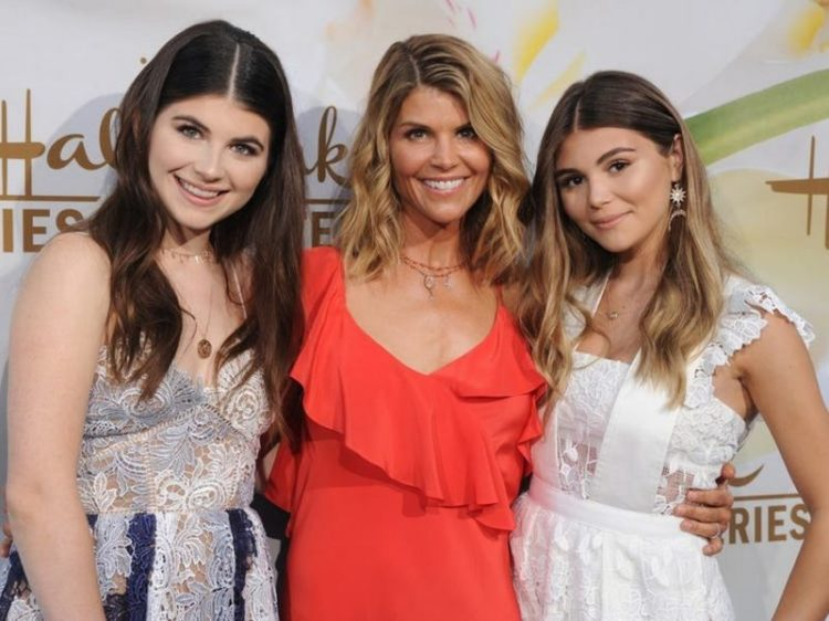 Who is Isabella Rose Giannulli? Things to Know about Lori Loughlin’s Daughter content media