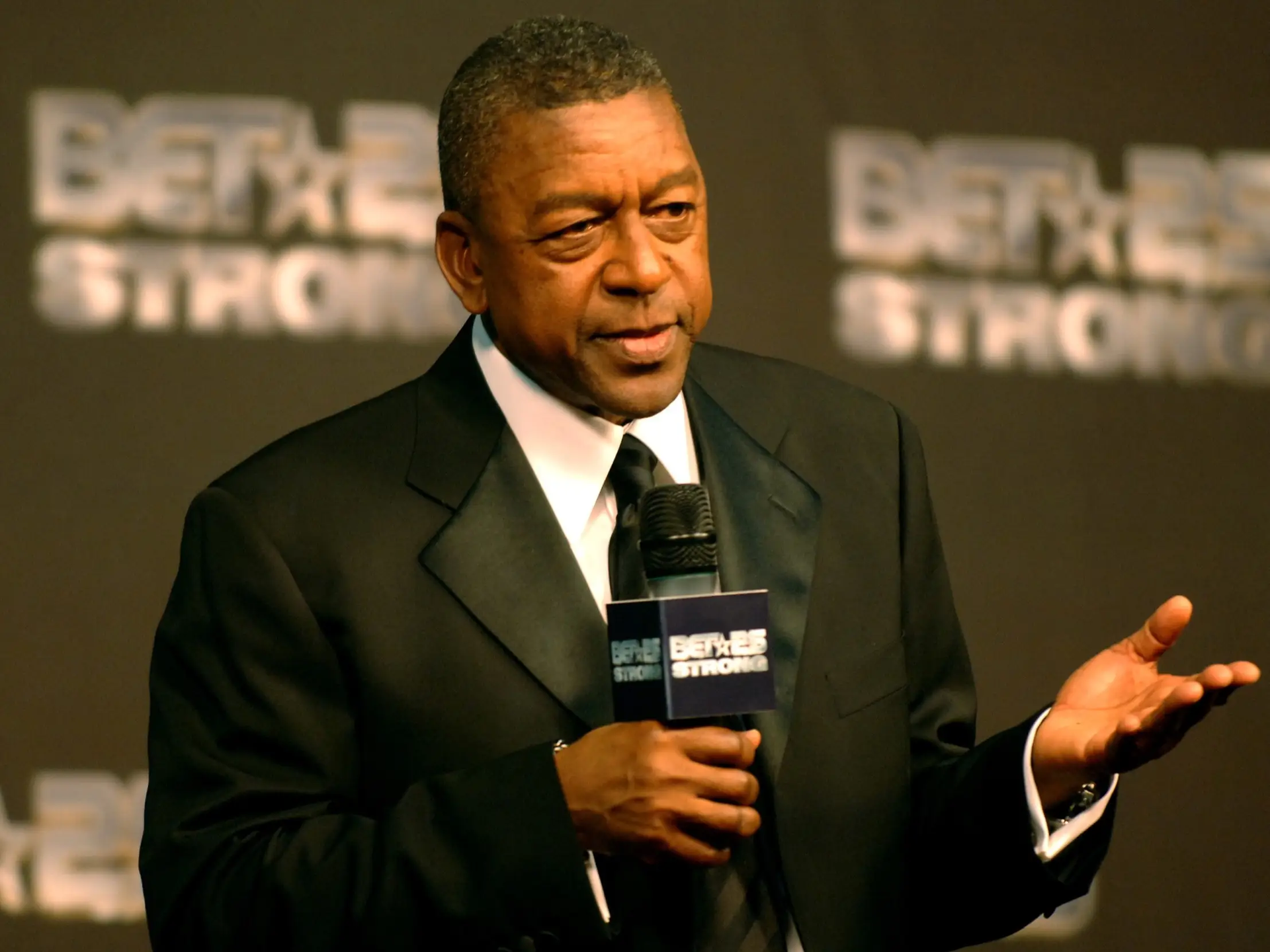 Robert Johnson content media