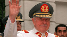 Parte da fortuna roubada por Pinochet no Chile terá que ser devolvida