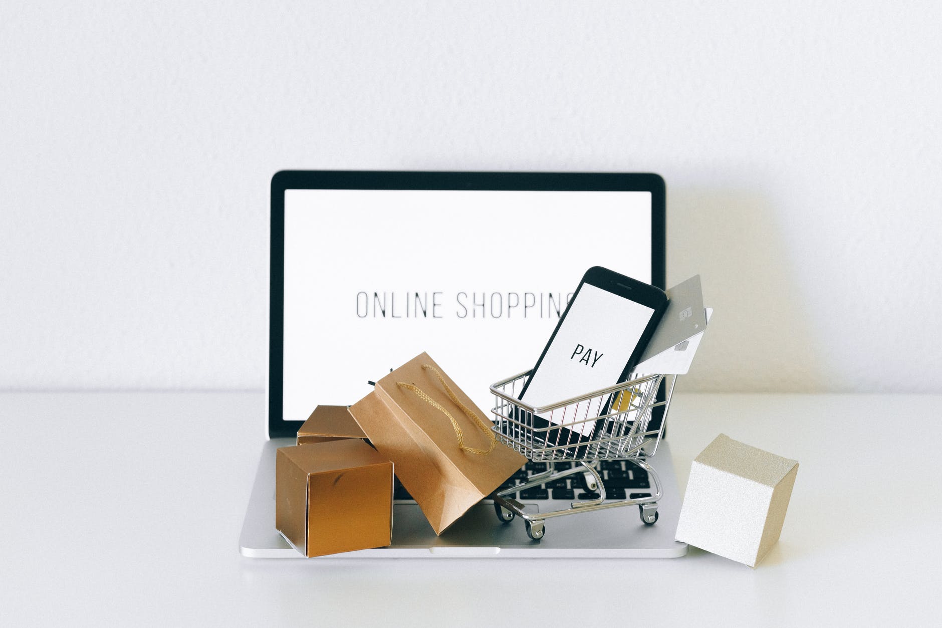 How eCommerce Web Design and SEO are Linked? content media