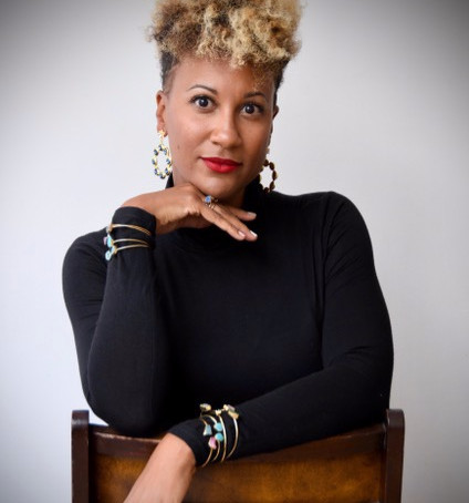Meet the Authors: An interview with Author Nicole Richmond.
