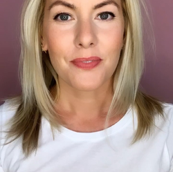 QUICK PICK-ME-UP MAKEUP