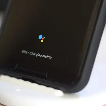 Android 11 Will Warn You When You Put The Phone Into The Wireless Charger Wrong