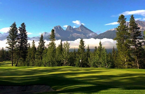 Few GOLFING spots you can give it a shot near Ski Resorts in Canada