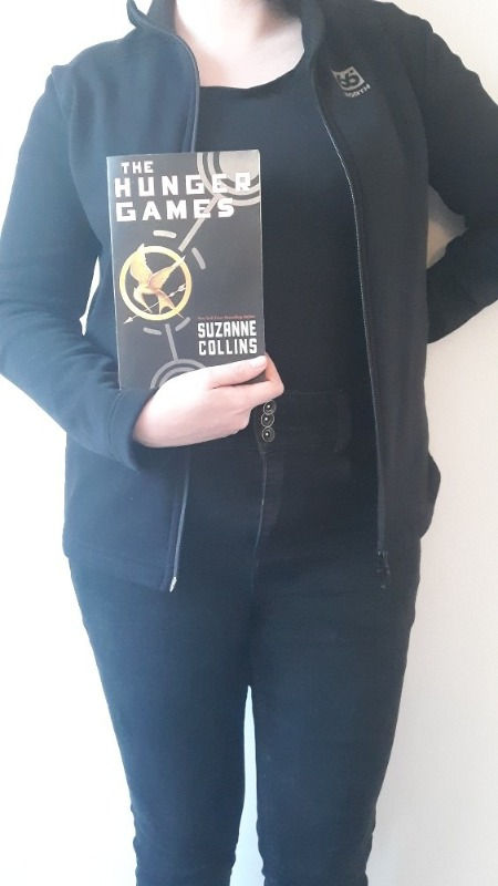 "Hunger Games" - Suzanne Collins