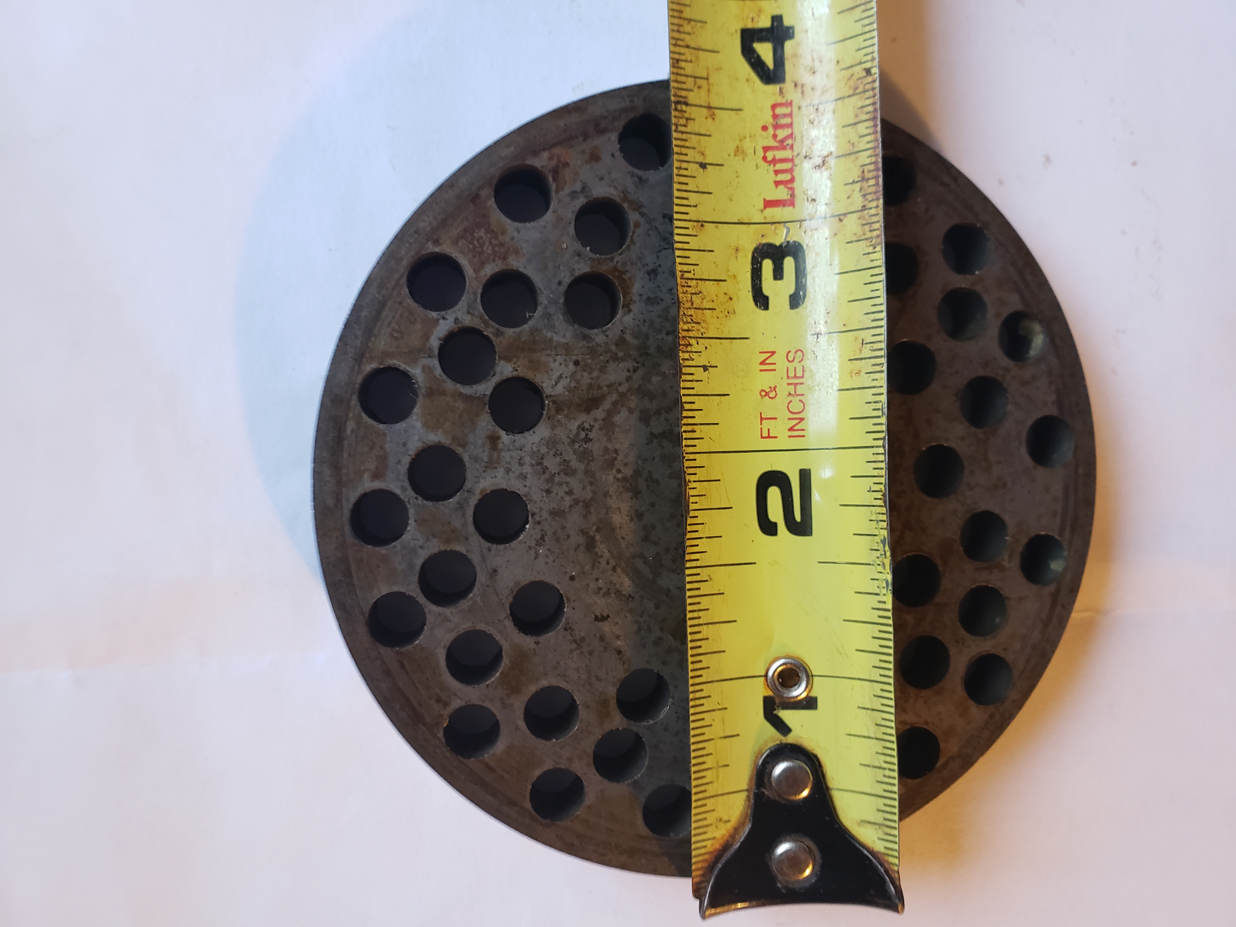 #28 meat grinder blade?
I think I have a size #28 grinder blade but I'm not sure( see attached picture). Can you confirm this for me?
content media