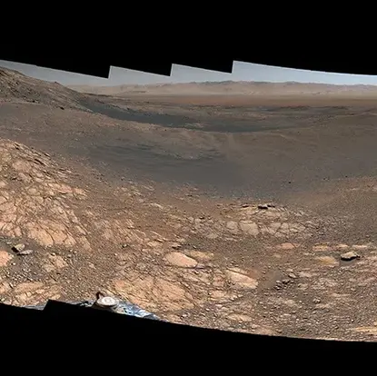 Photos with Clear Details of the Mars Surface (Video)