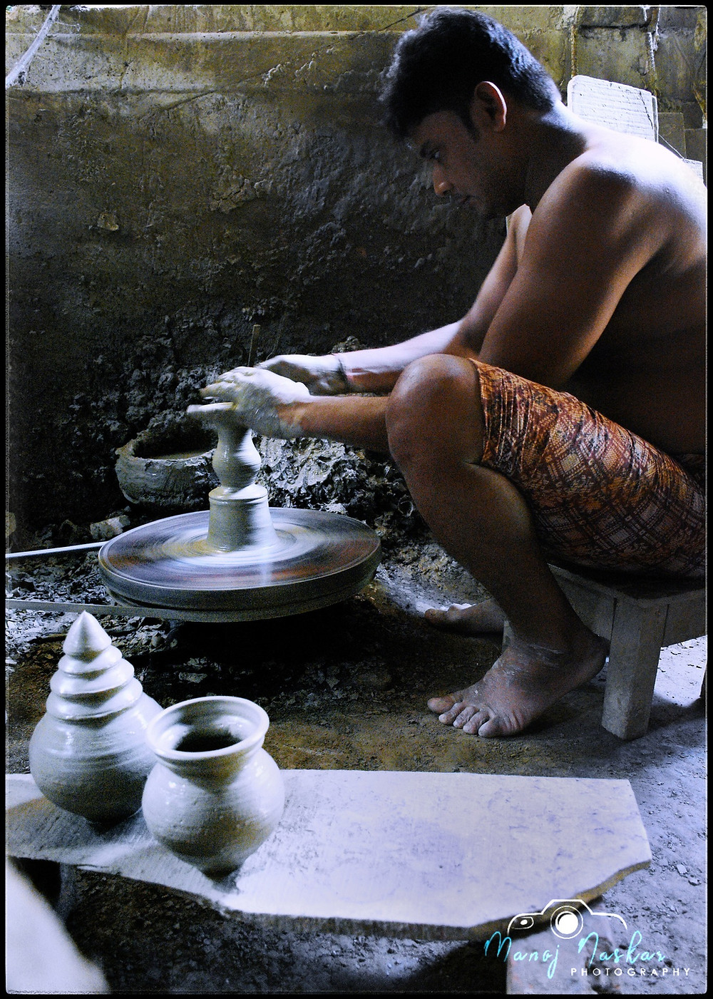 potter at work bangla canvas photo manoj Naskar
