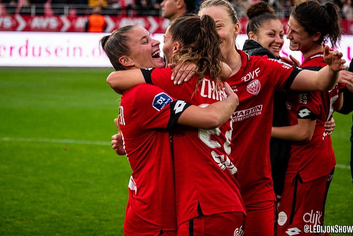 Coline Stephen, Amanda Chaney et Léna Goetsch