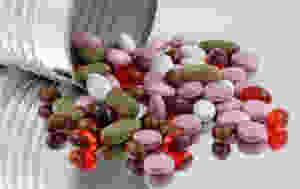 complément alimentaire , mise en garde , plantes , médicaments , pilules , laxatifs