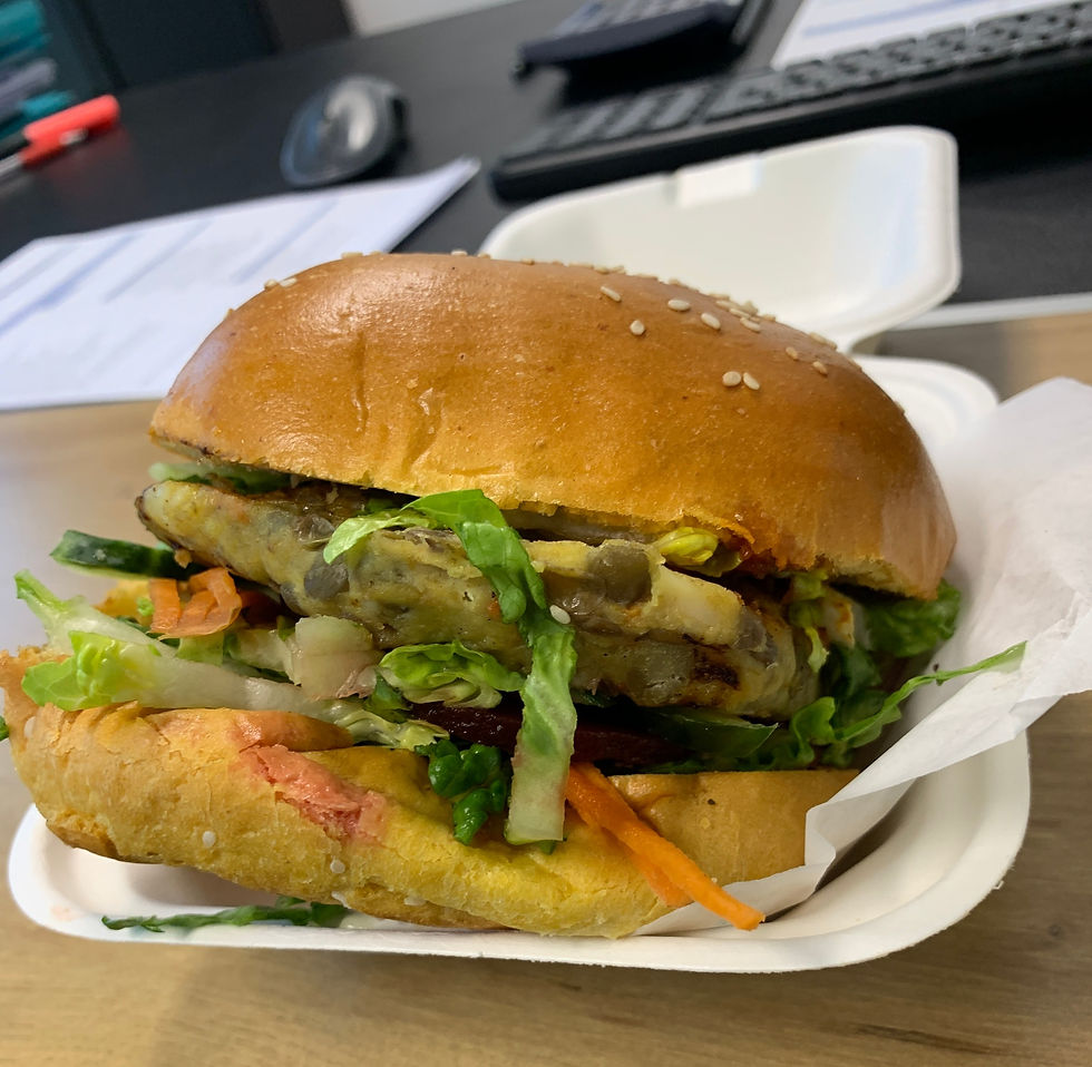 Cheeky Charlies Cafe - Vego Burger