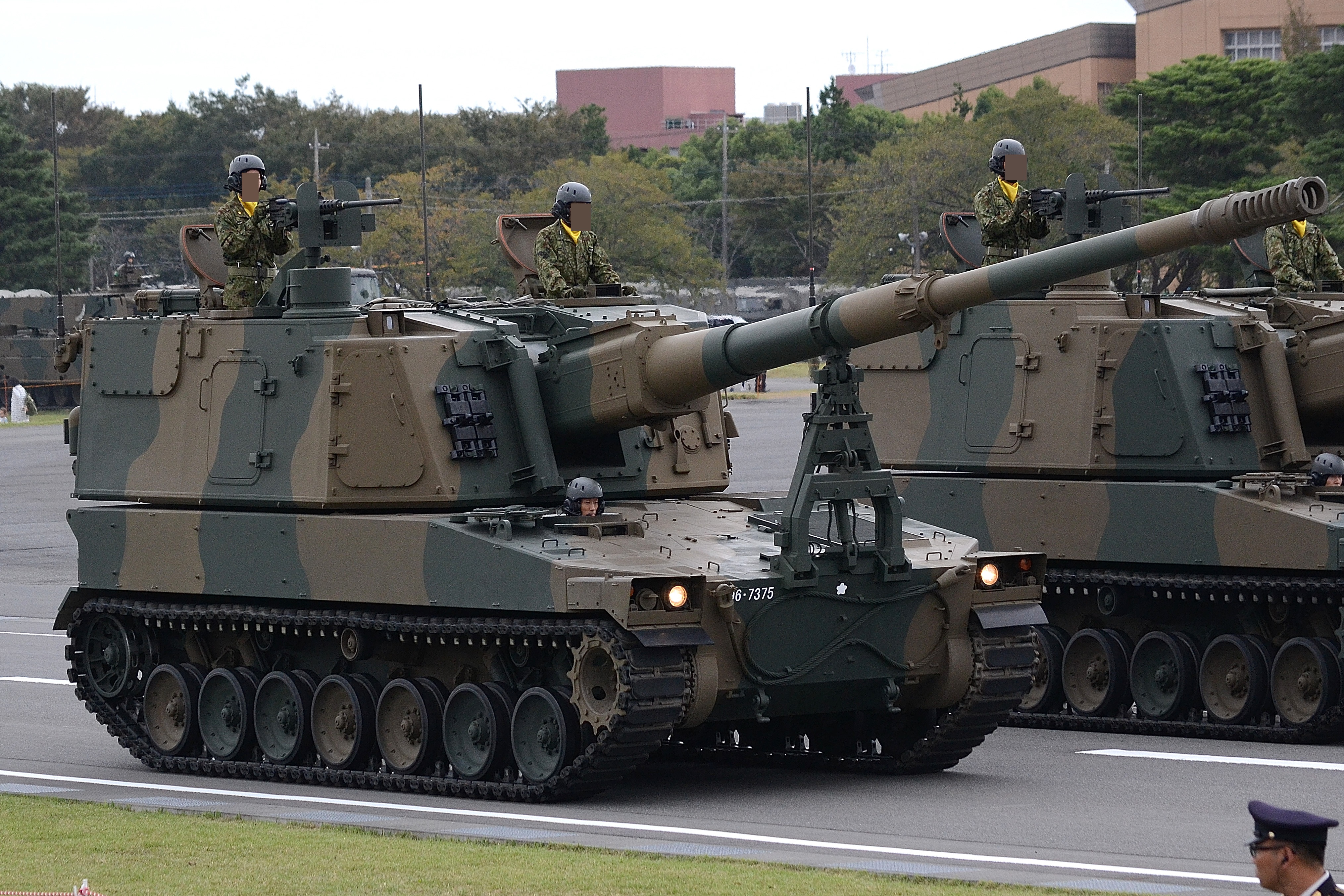 ปืนใหญ่อัตราจรแบบ type 99 ของกองกำลังป้องกันตนเองทางบกญี่ปุ่น content media