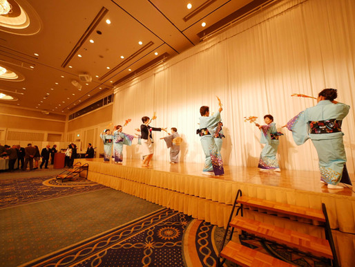 浅間神社敬神婦人会の踊り