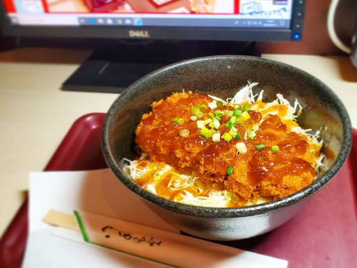 インターネットカフェ「コローレ」の絶品フードメニュー!~おろしカツ丼&豚しゃぶ丼~