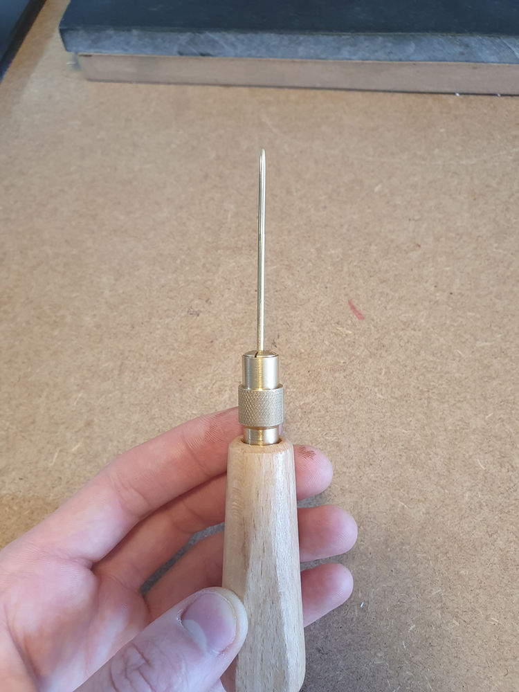 DIY edge paint applicator Leathercraft Masterclass