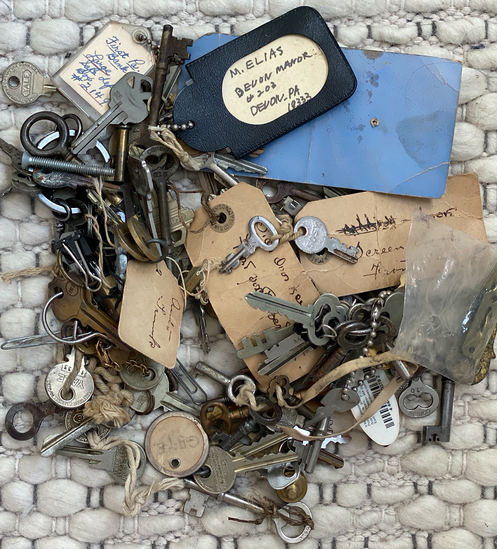 keys, heirlooms, history, death