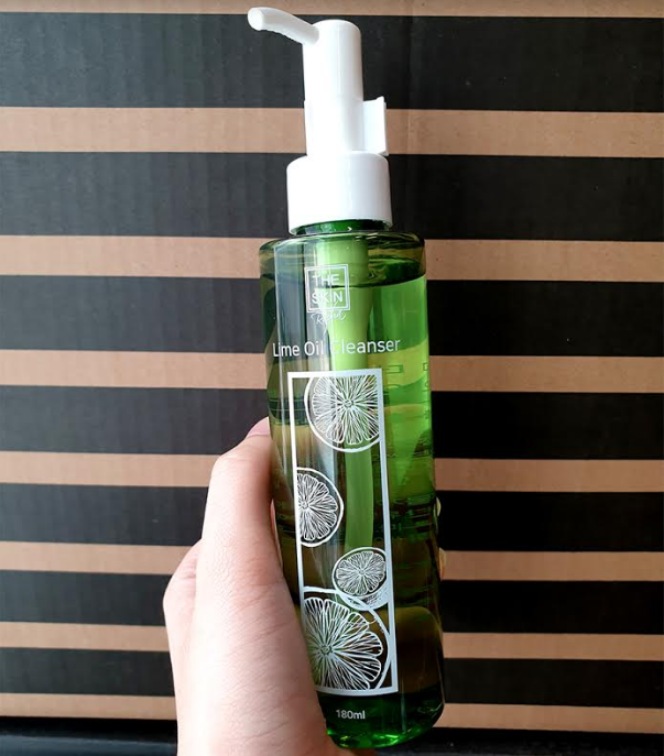 Setelah memakai Cleansing Oil, rasanya seperti vitamin yang menutrisi kulit dan aroma jeruk nipisnya segar banget content media