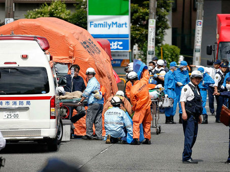 Hombre apuƱala a niƱas en JapĆ³n, mata a dos