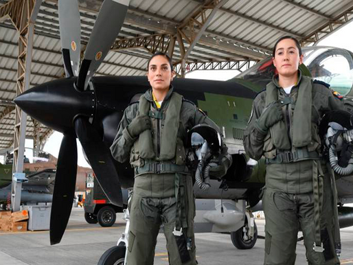 Primeras mujeres pilotos de guerra en Ecuador