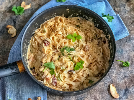 Creamy Sun-Dried Tomato & Mushroom Pasta