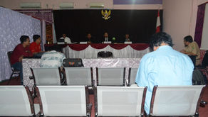 Objek Sengketa informasi sudah pernah 
di putus dan Inkrah, Pemohon dan Termohon dianjurkan damai