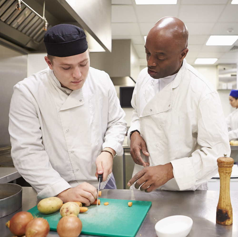 Apprentice and chef - Professional Cookery Advanced apprenticeship: The Parents' Guide to