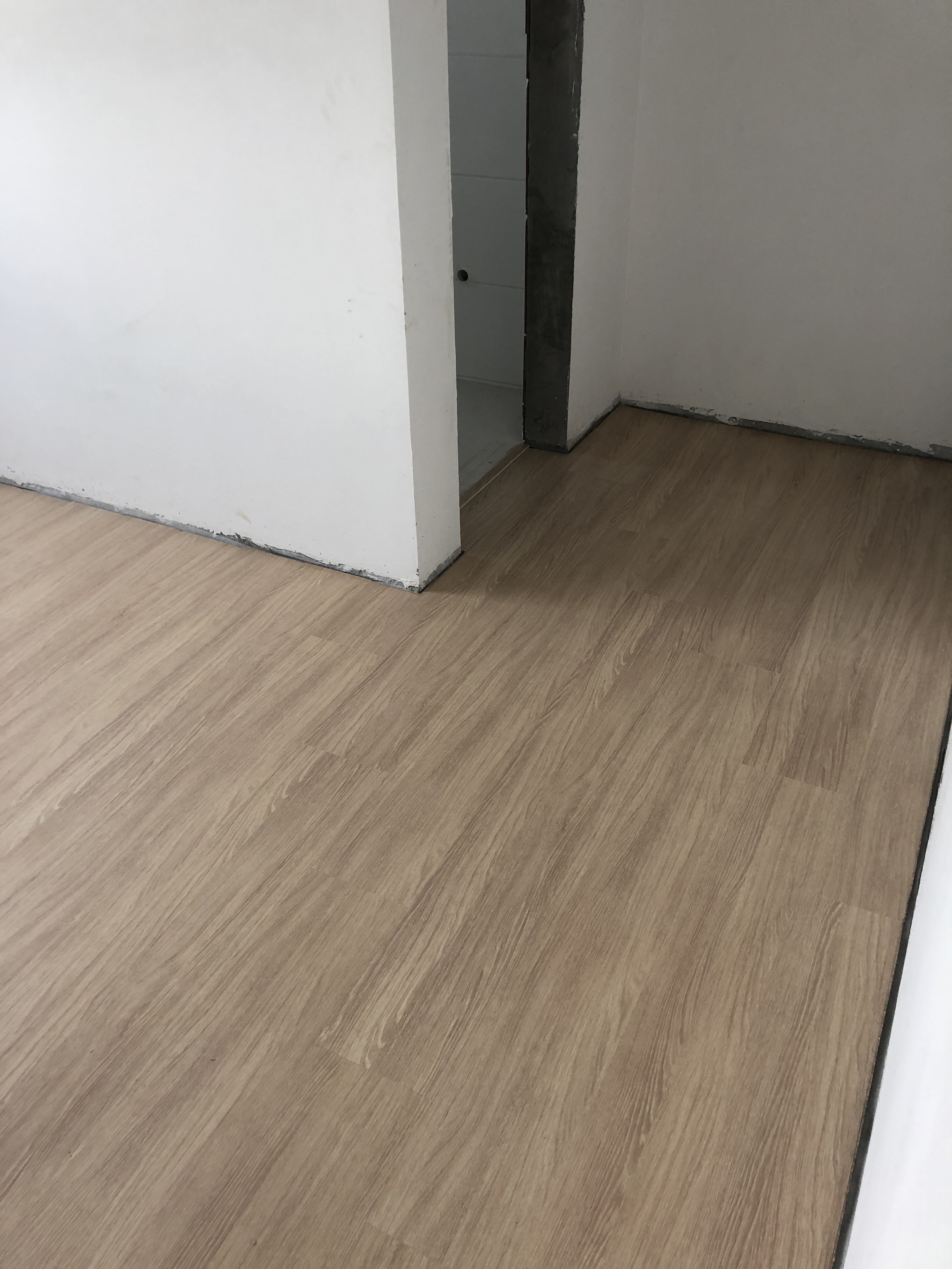 Piso laminado - Carvalho Maiorca — foto 3