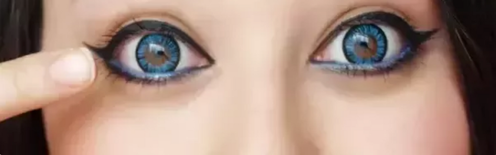 Are brown eyes are attractive or unattractive?